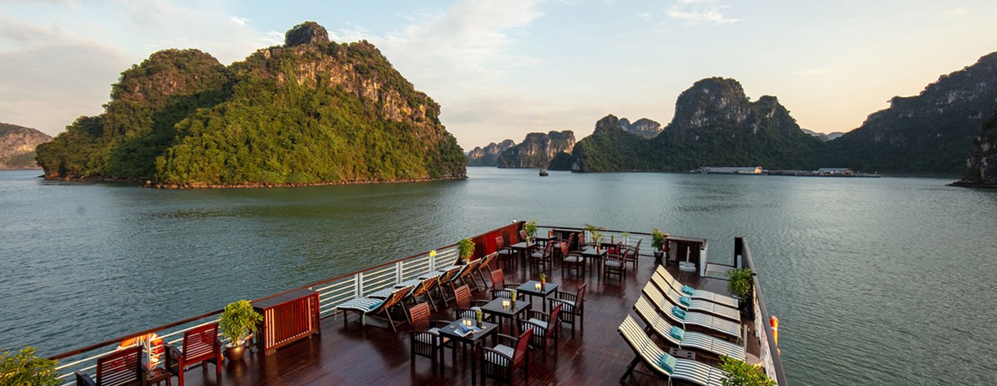 Clay steam-room entry